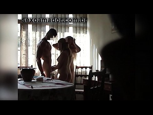 ❤️ Os amigos sexuais invitan a un home xigante e a un trío con el ❌ Vídeo de sexo na pornografía gl.myastro.top ❤